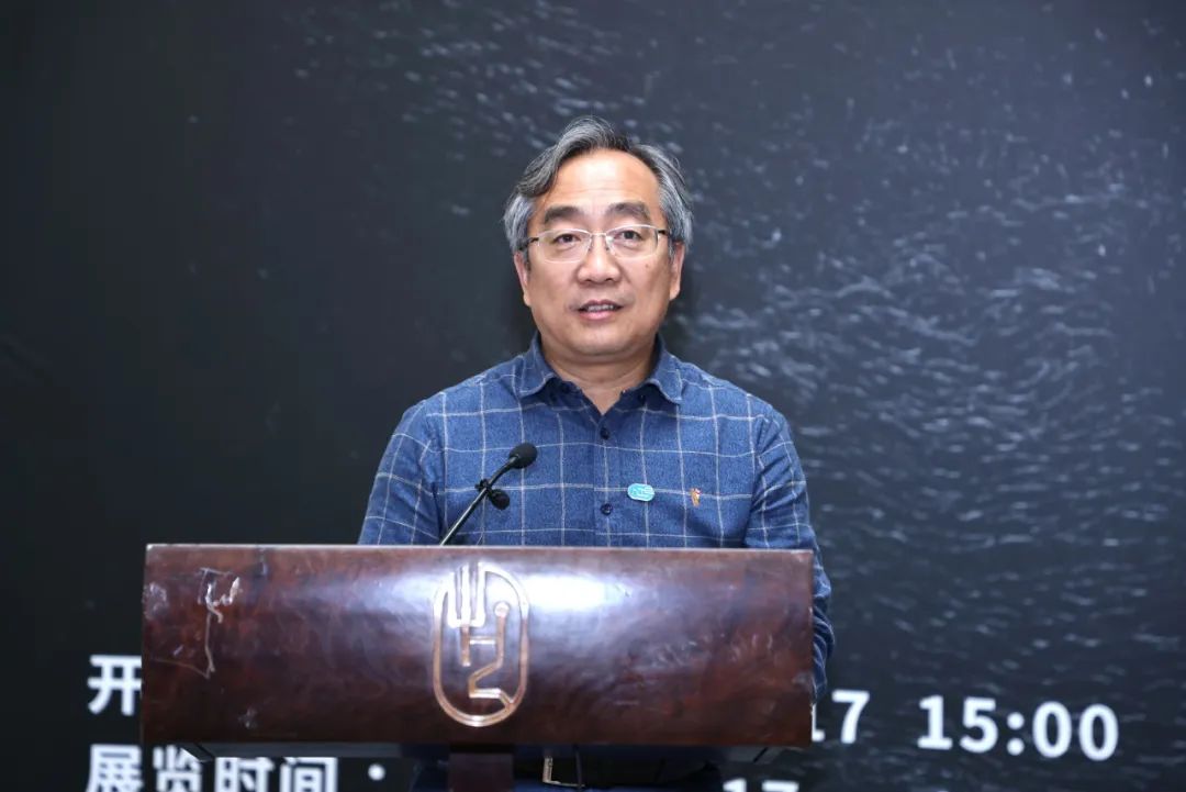 说明: 图片 说明: 图片