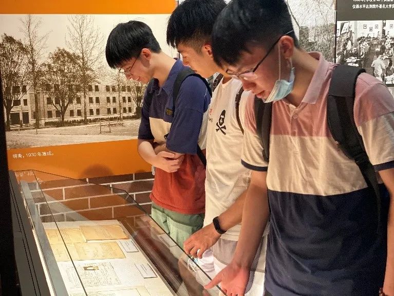 图片 图片