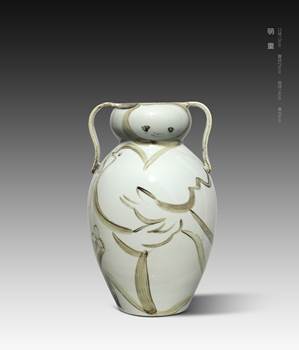 说明: 萌童 青花瓷瓶 口径13cm 腹径25cm 底径14cm 高45cm 2023 说明: 萌童 青花瓷瓶 口径13cm 腹径25cm 底径14cm 高45cm 2023
