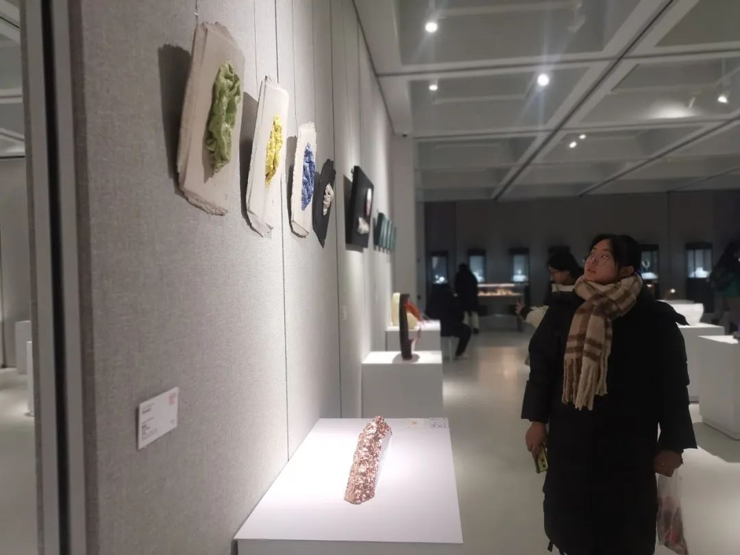 说明: 图片 说明: 图片